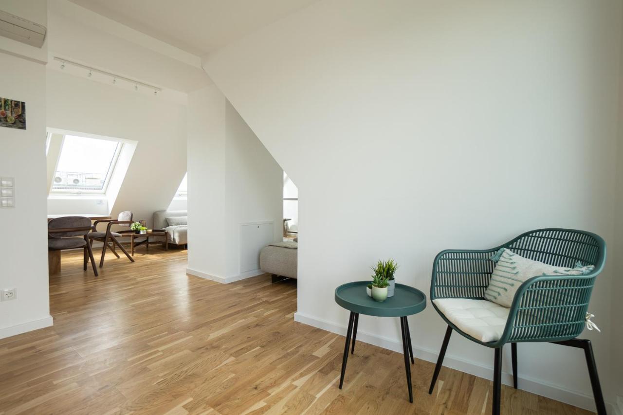 Appartement Double Floor With 2 Terraces On Rooftop Wenen